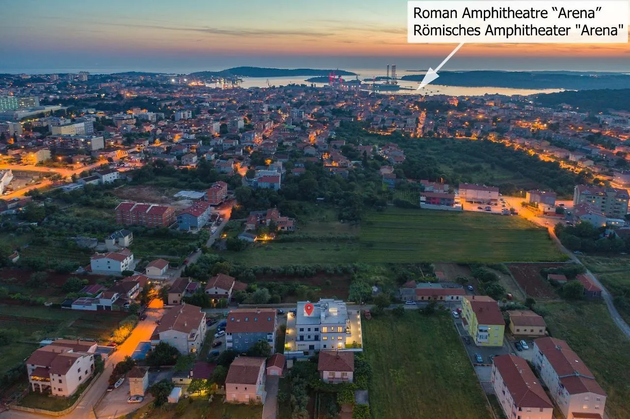 Lägenhet Villa Dora Pula
